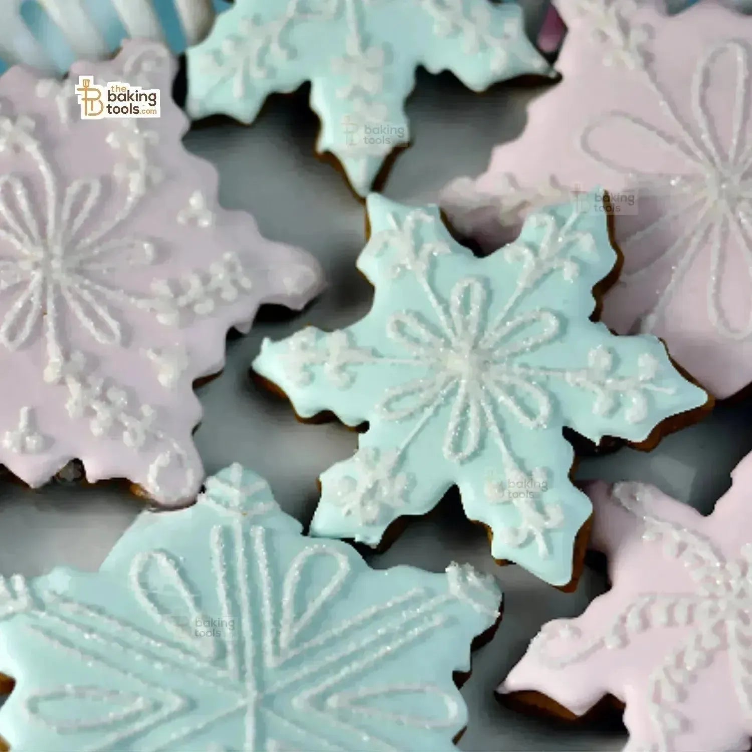 3 Pieces Snowflake Cookie Cutter Stainless Steel Christmas Biscuit Cutter Set - thebakingtools.com