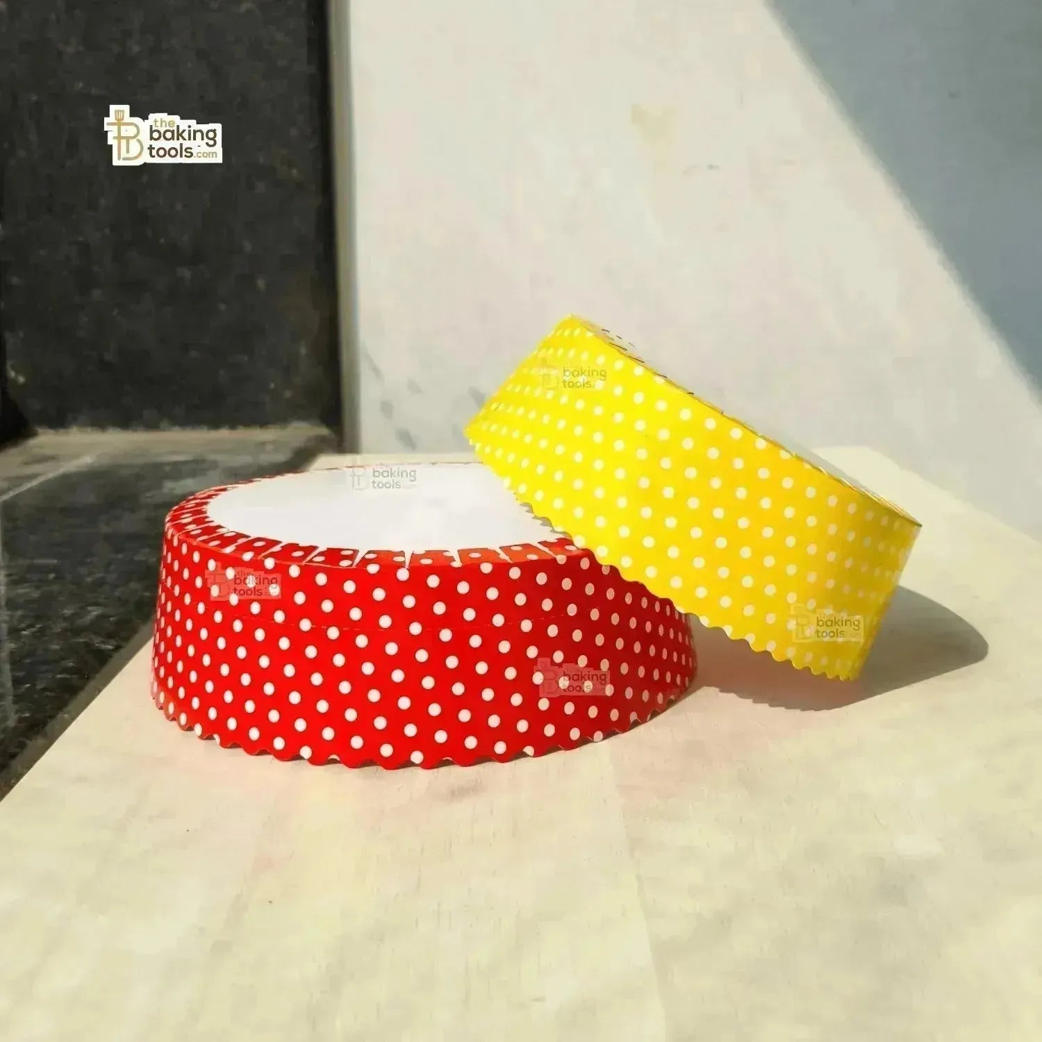 6 x 1.5 Inch Round Polka Dot Bake And Serve Plumpy Mould - Pack of 10 (Random Colour) - thebakingtools.com