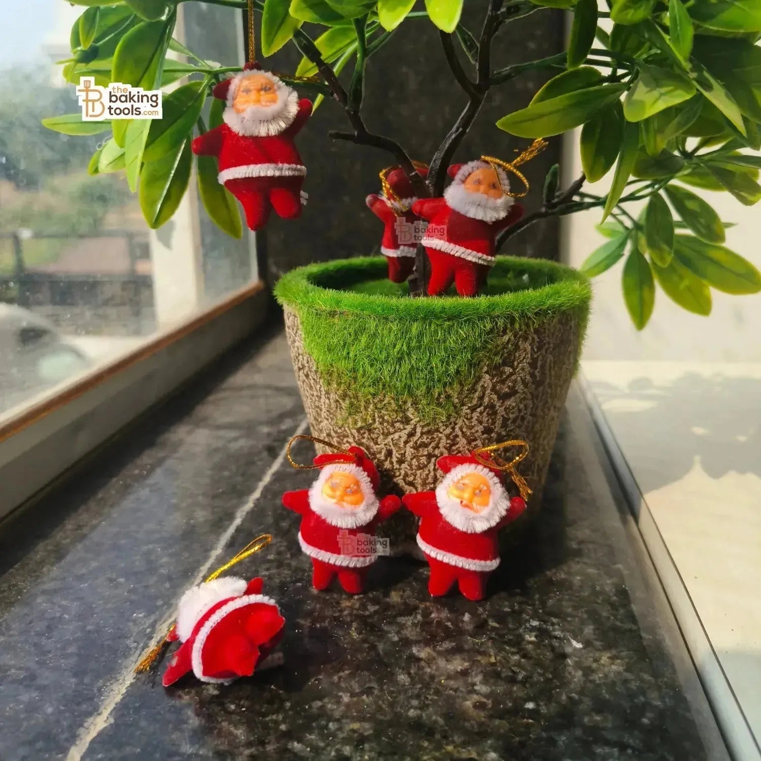 Mini Santa Claus For Christmas Tree Santa Toy Cake Topper (Set of 6 Pcs) - thebakingtools.com