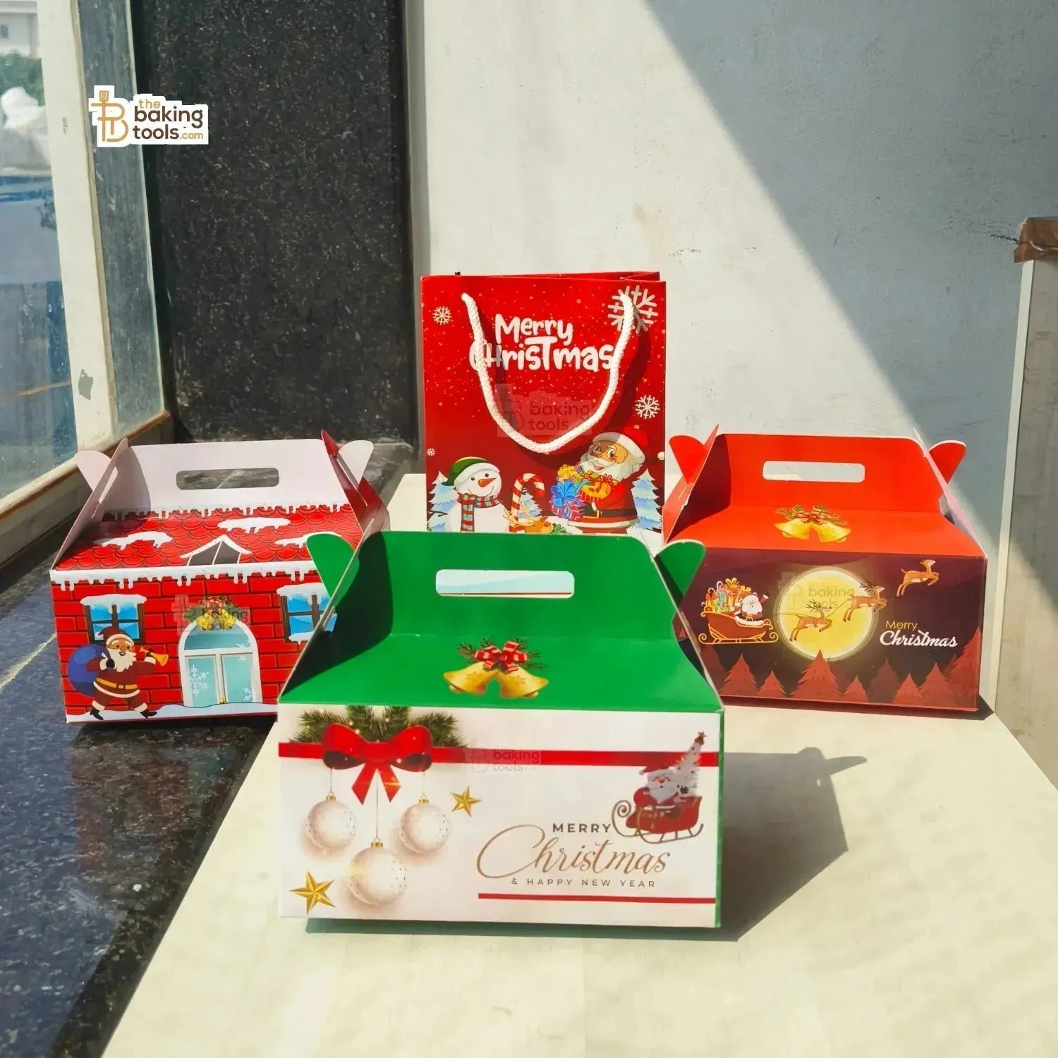 Red Merry Christmas Gift Bag Paper Hamper Xmas Goodies Bag - Pack of 5 Pcs - thebakingtools.com