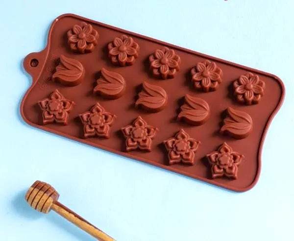 Leaf And Flower Shape Silicon Chocolate Mould-15 Cavity - thebakingtools.com