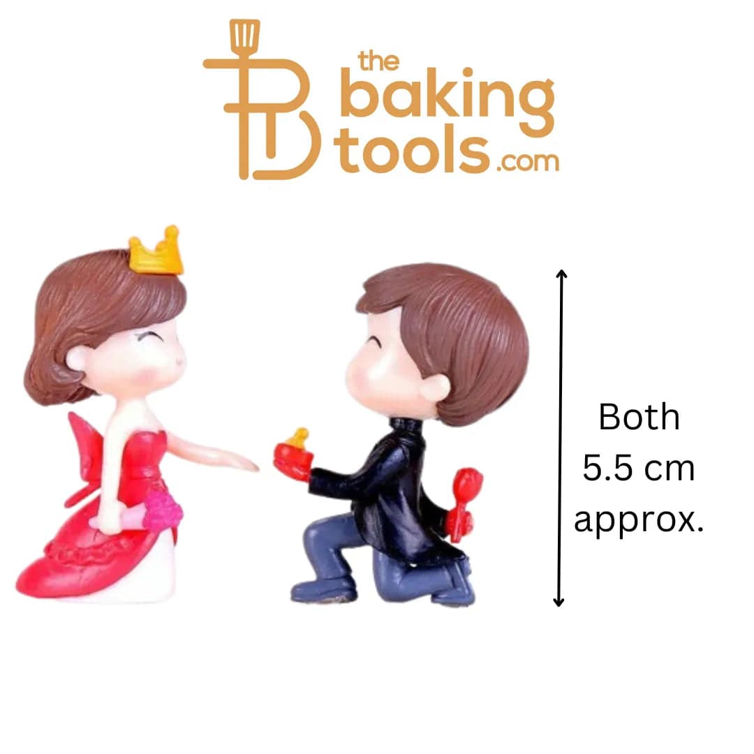 Miniature Couple Cake Topper -004 - thebakingtools.com