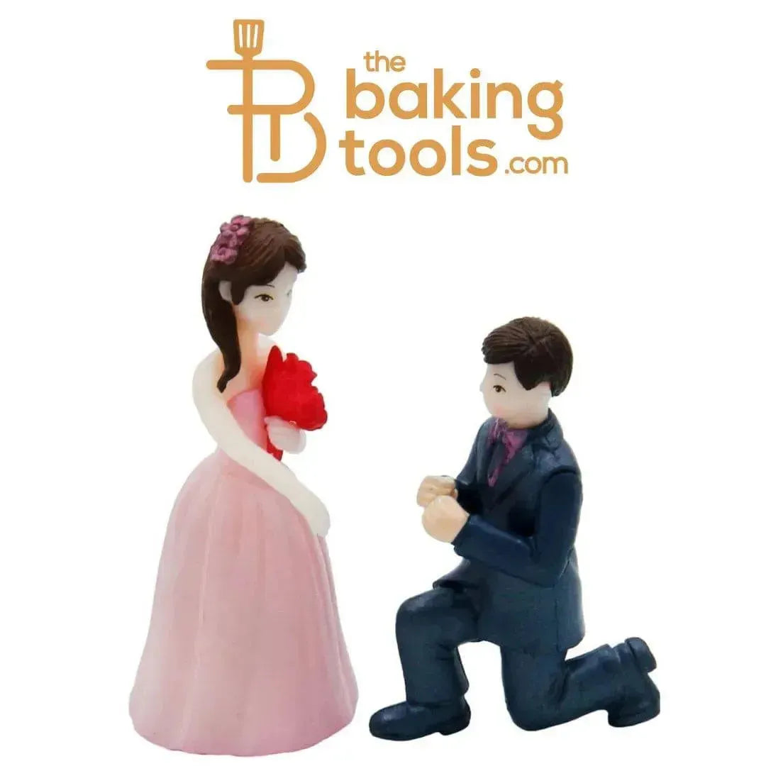 Miniature Couple Cake Topper -006 - thebakingtools.com